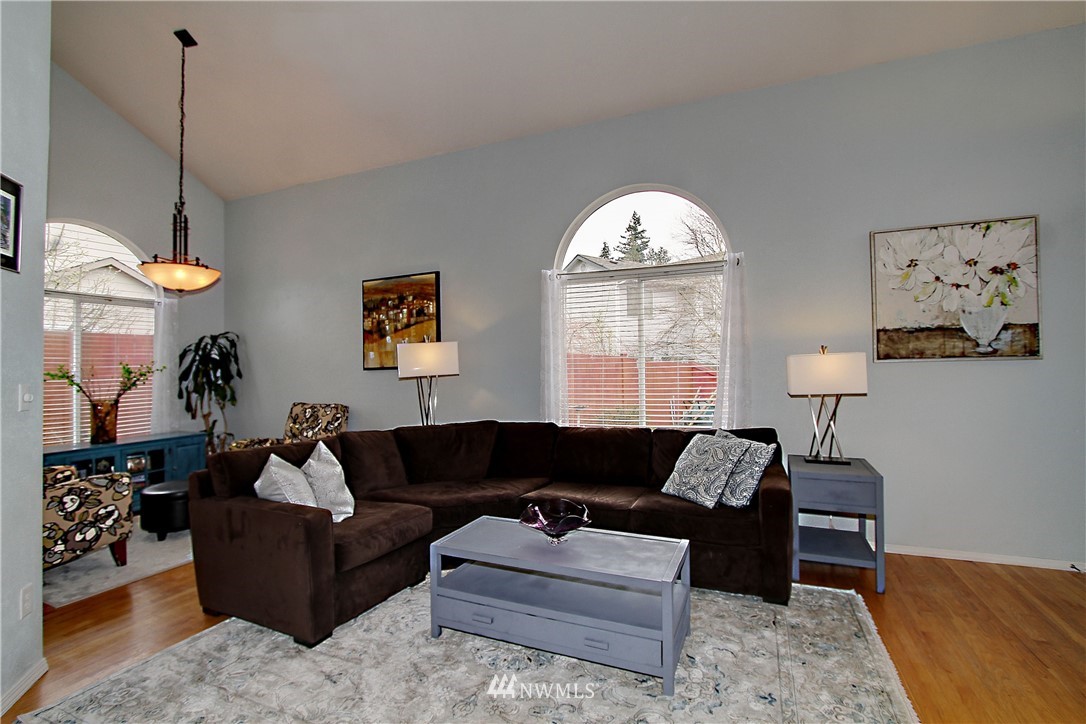 18805 20th Avenue Southeast Bothell, WA 98012 - Photo 5 of 25
