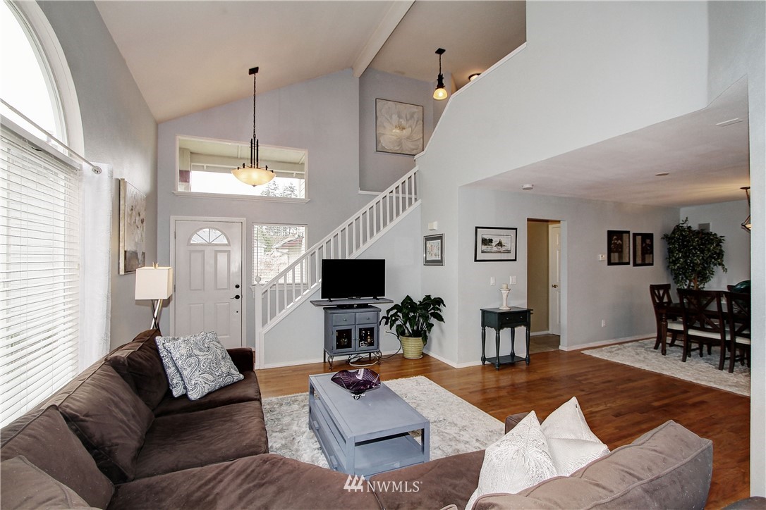 18805 20th Avenue Southeast Bothell, WA 98012 - Photo 7 of 25