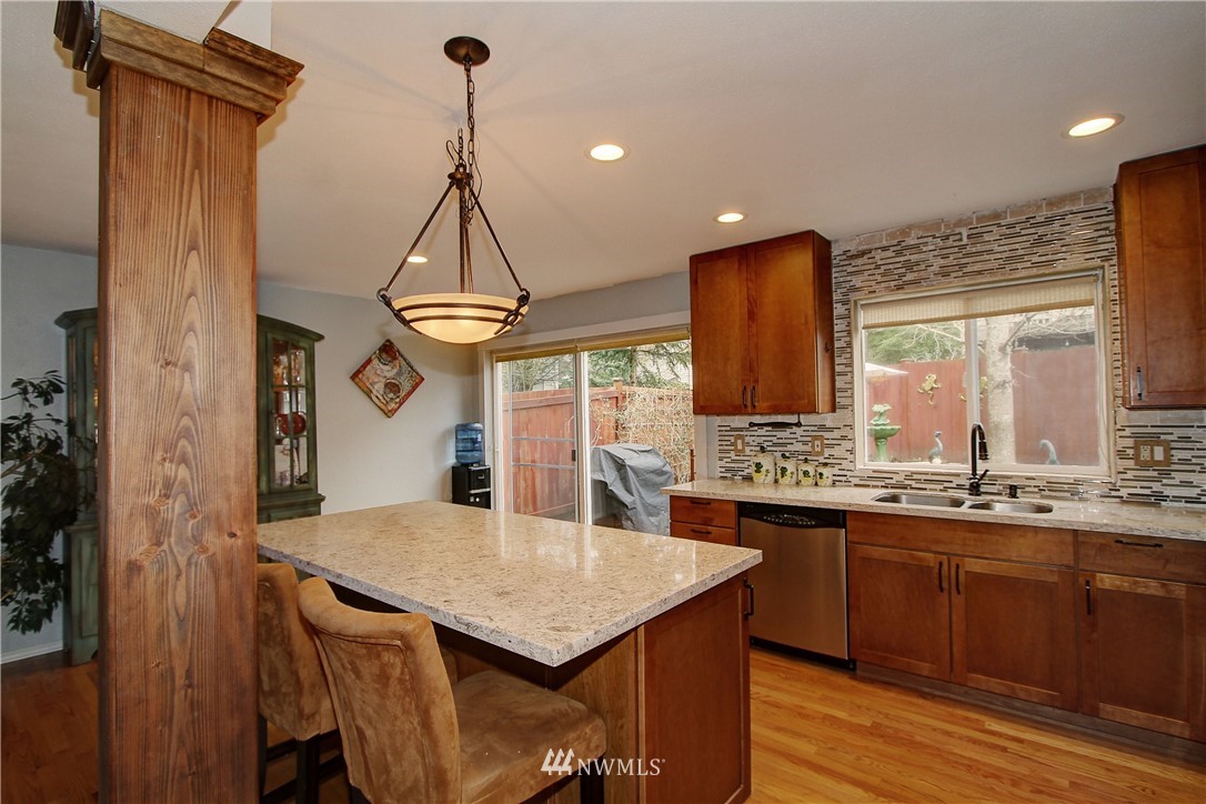 18805 20th Avenue Southeast Bothell, WA 98012 - Photo 10 of 25