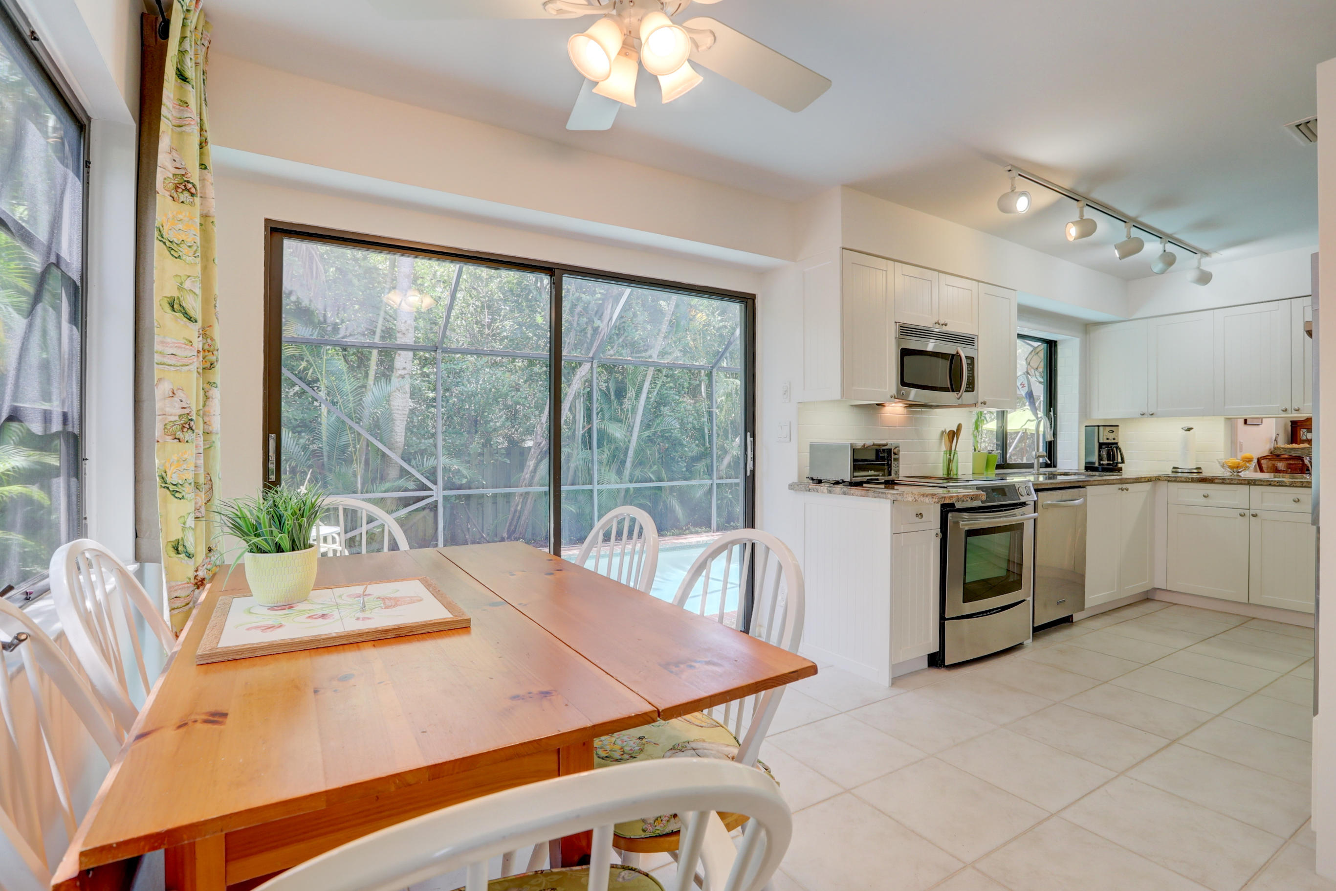 715 Aurelia Street Boca Raton, FL 33486 - Photo 18 of 43 2G6I9146_47_48_49_50