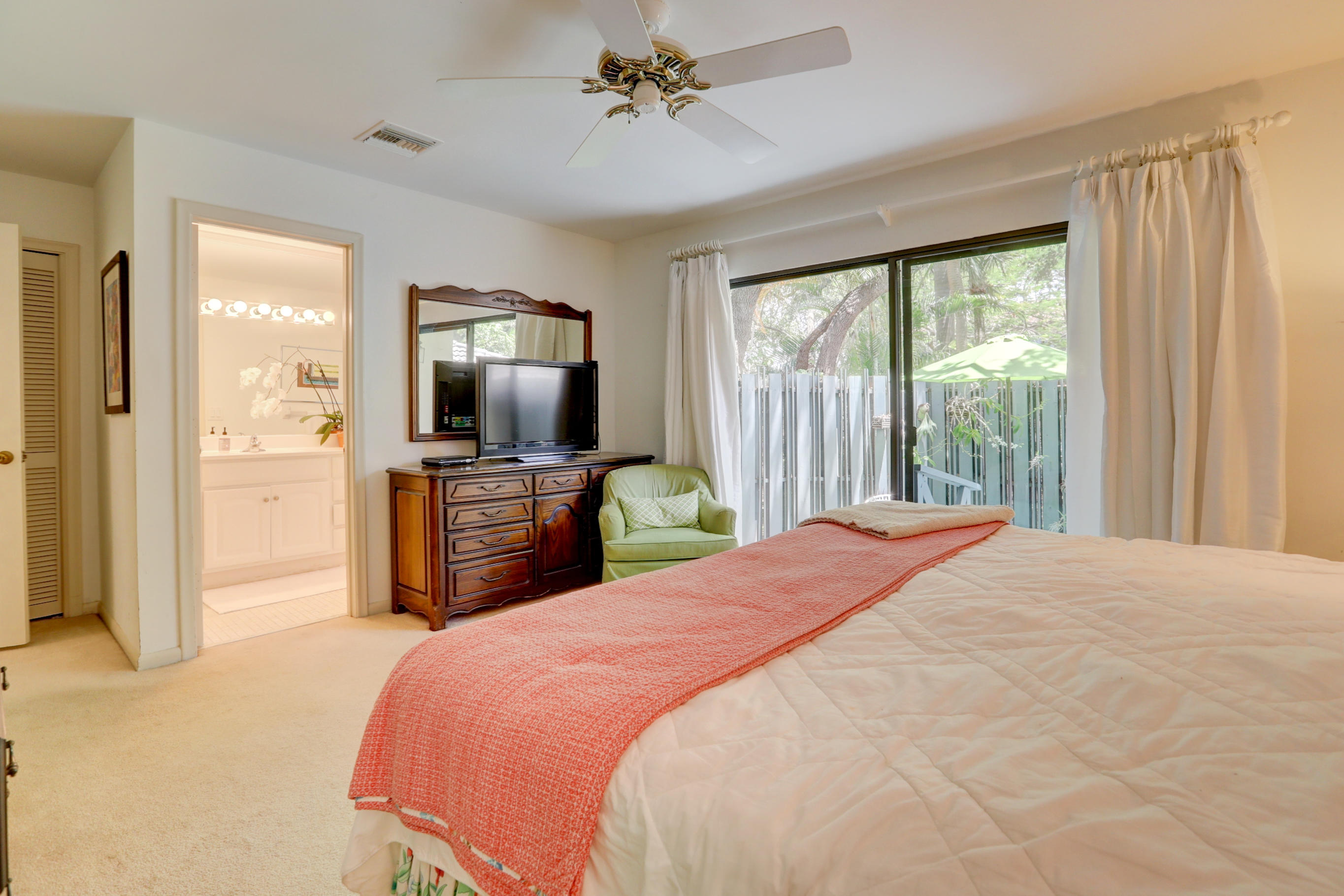 715 Aurelia Street Boca Raton, FL 33486 - Photo 20 of 43 2G6I9166_67_68_69_70