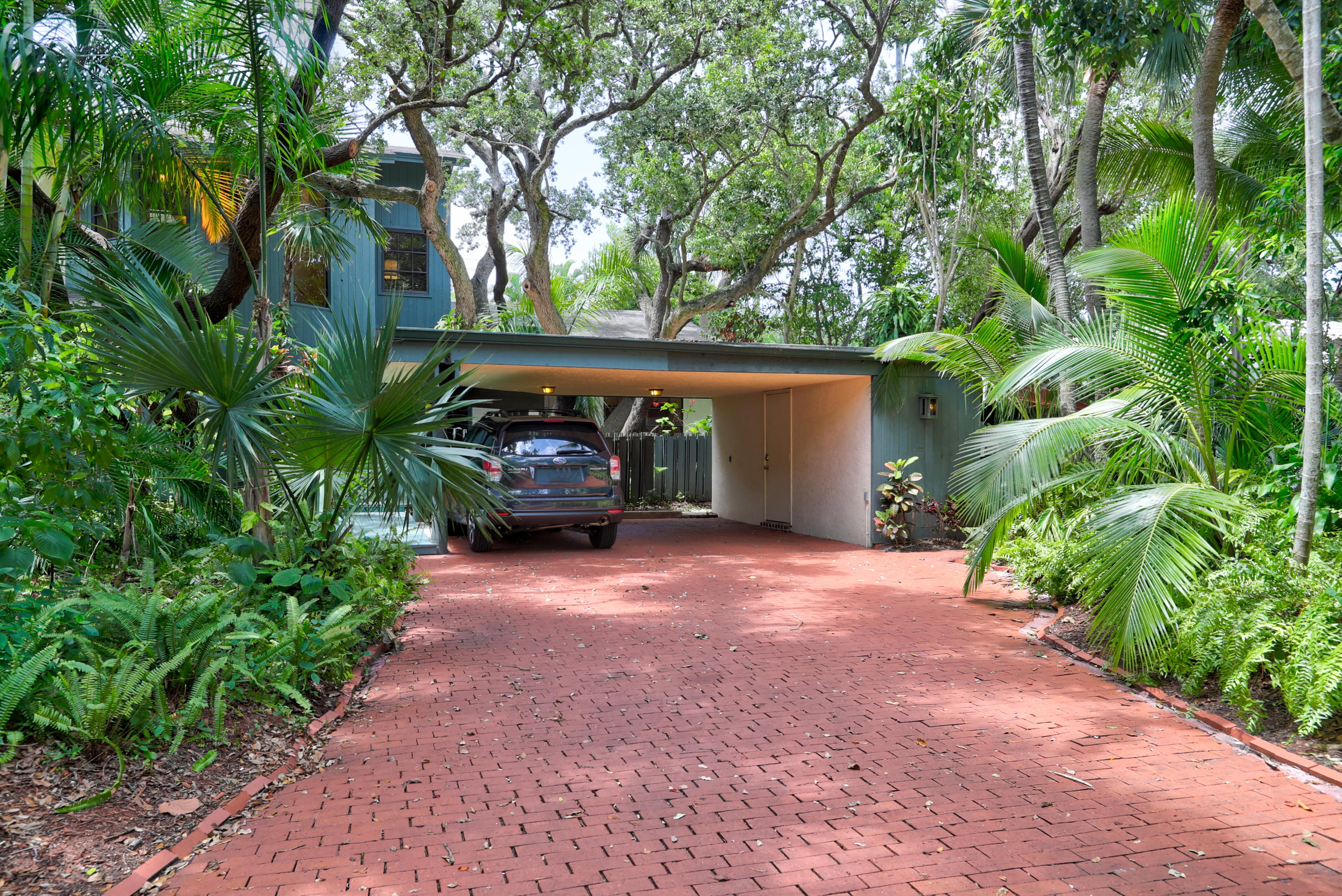 715 Aurelia Street Boca Raton, FL 33486 - Photo 2 of 43 1G6I9373_4_5_6_7
