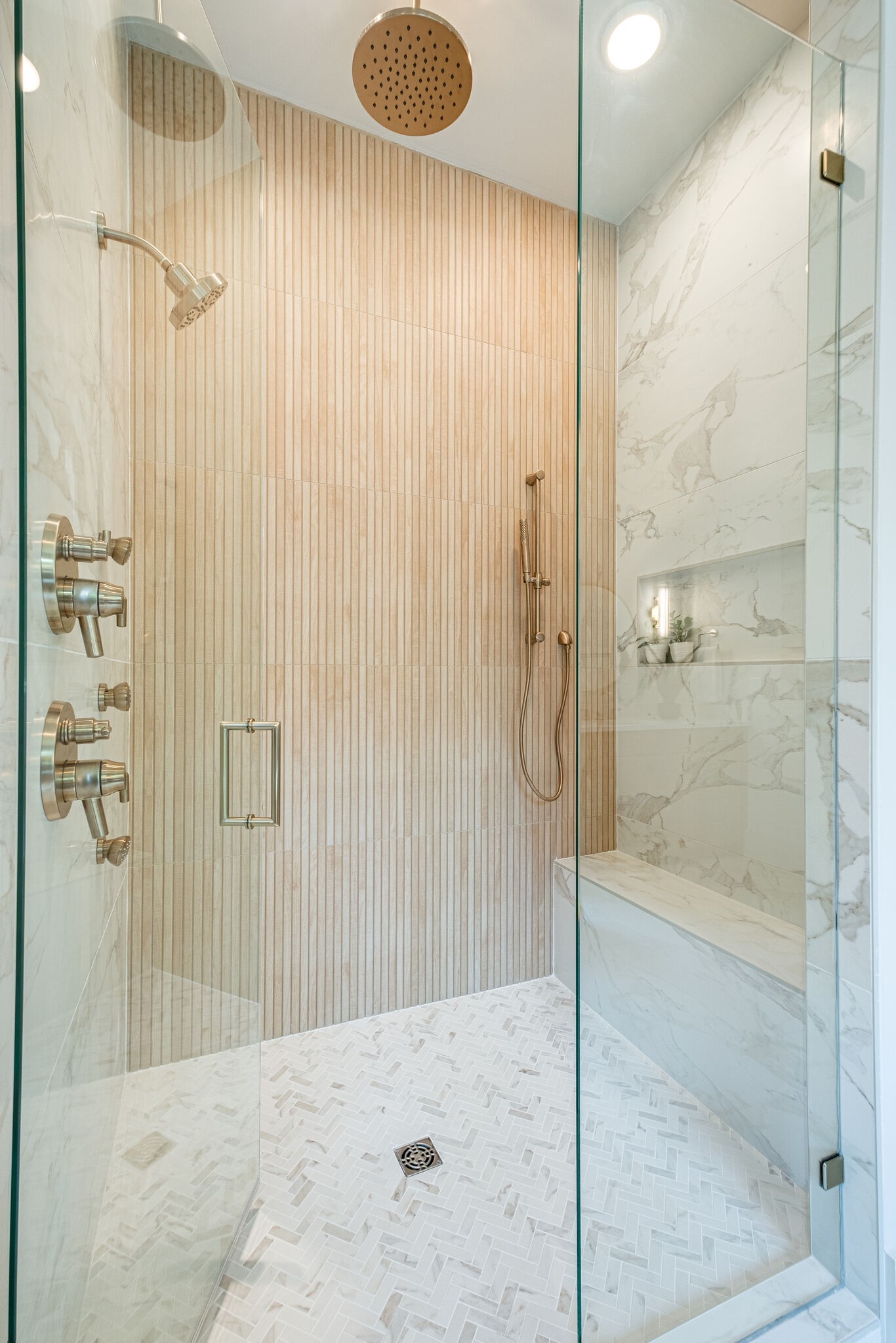 4012 Murphy Road Nashville, TN 37209 - Photo 33 of 63 a bathroom with a shower