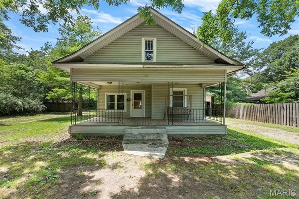 $99,000 | 703 North Vandeventer Street, Kennett, MO 63857