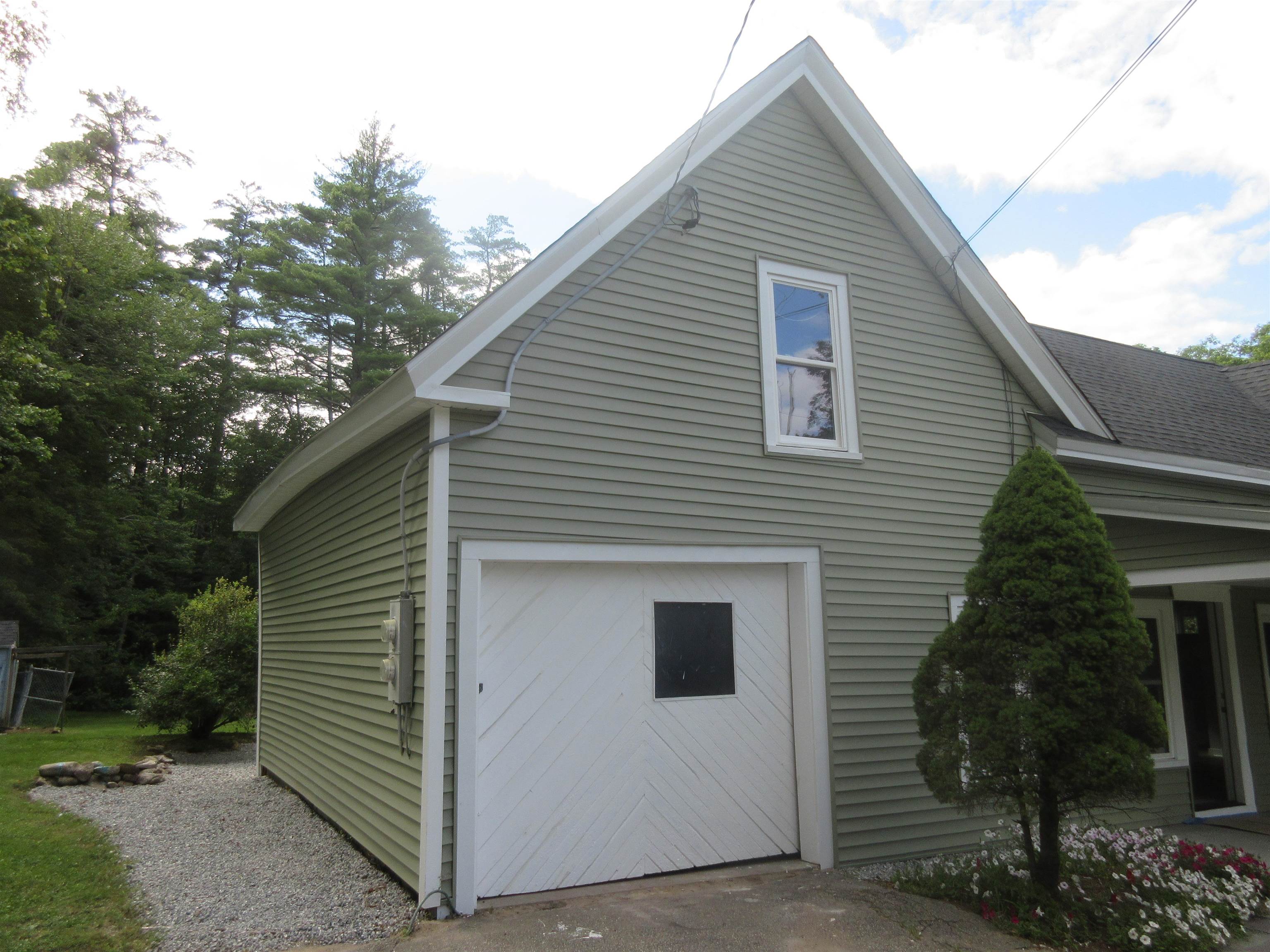 16 North Main Street Antrim, NH 03440 - Photo 11 of 18