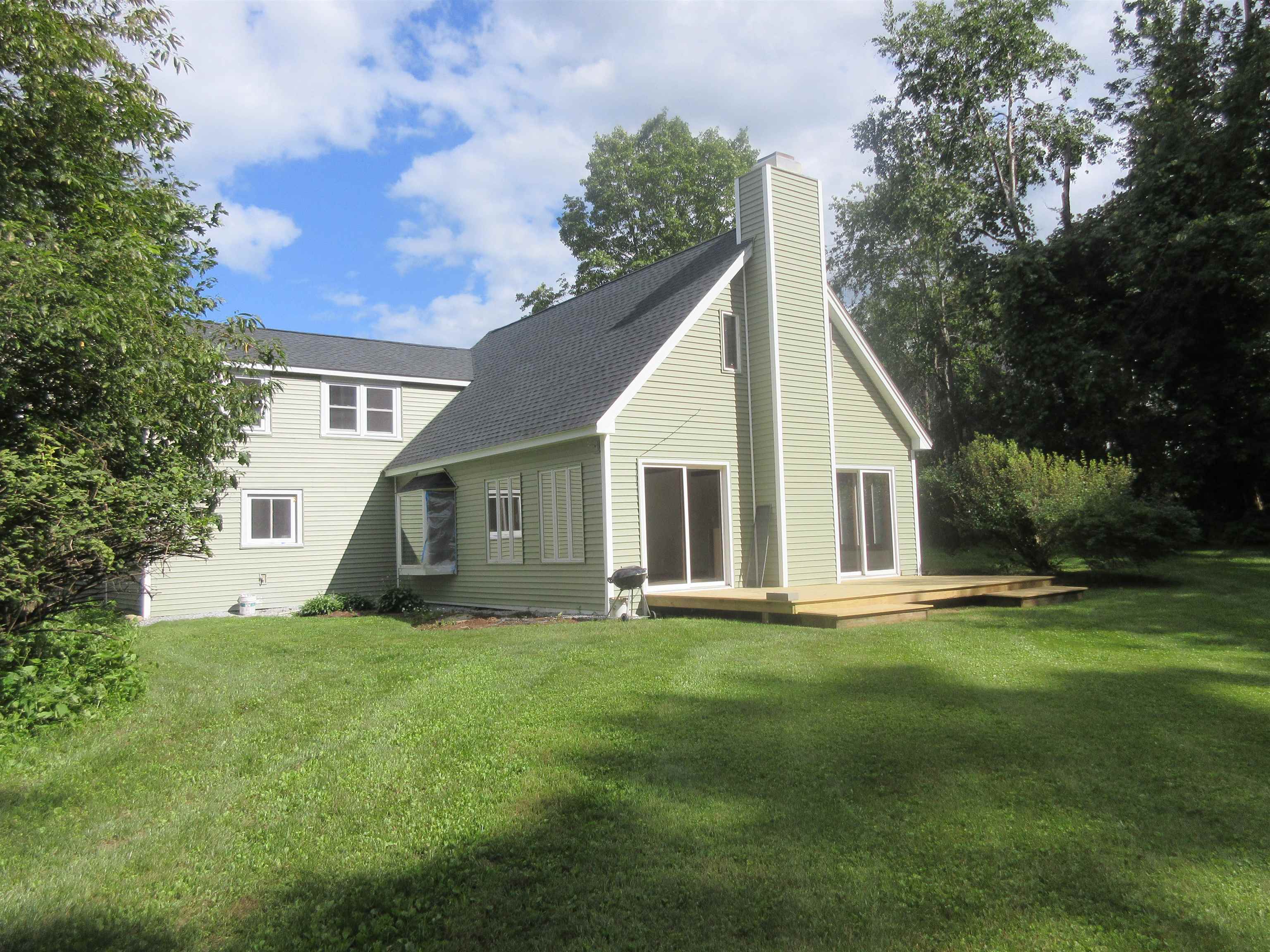 16 North Main Street Antrim, NH 03440 - Photo 12 of 18