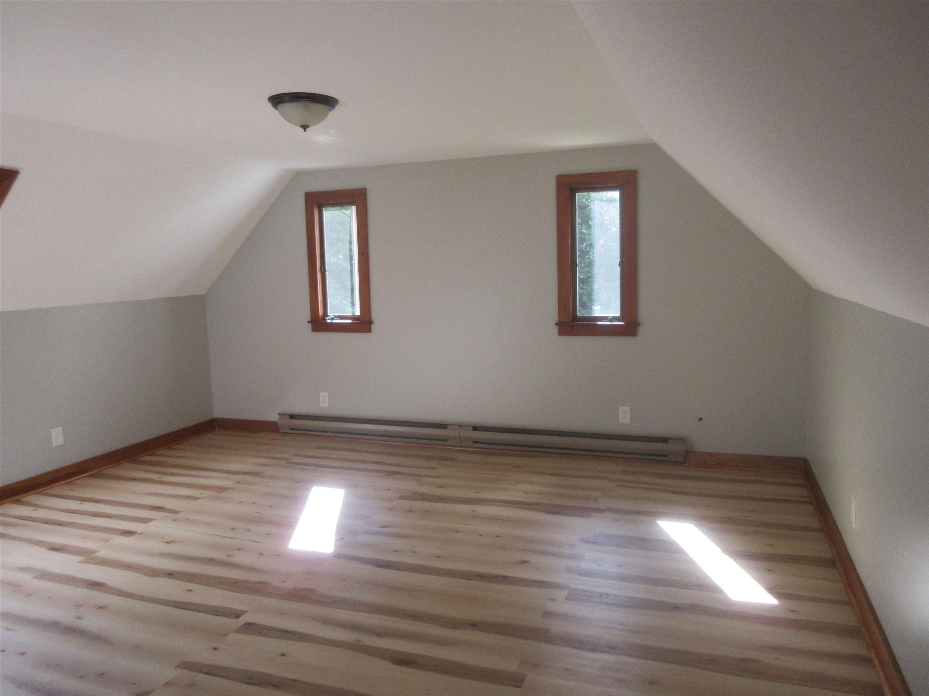 16 North Main Street Antrim, NH 03440 - Photo 9 of 18