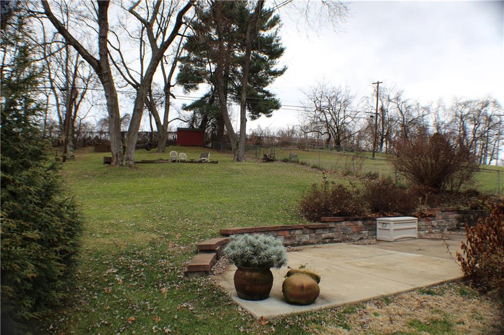 5356 Highgrove Road Pittsburgh, PA 15234 - Photo 22 of 25 Gallery Image 22