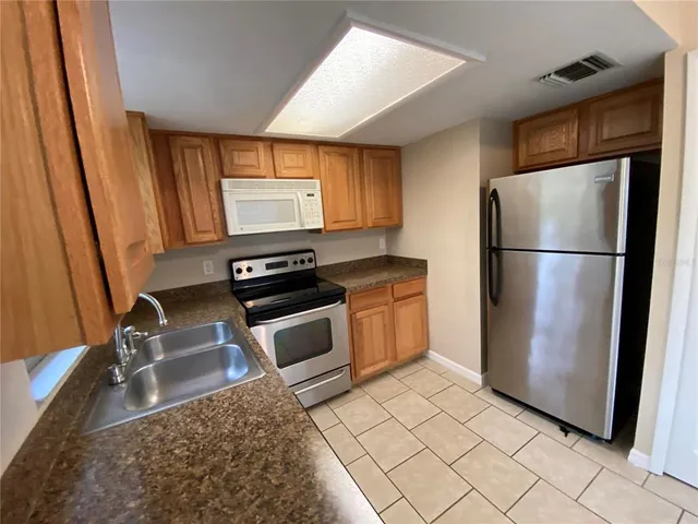 $1,460 | 501 North Hawley Street, Unit B, Eustis, FL 32726