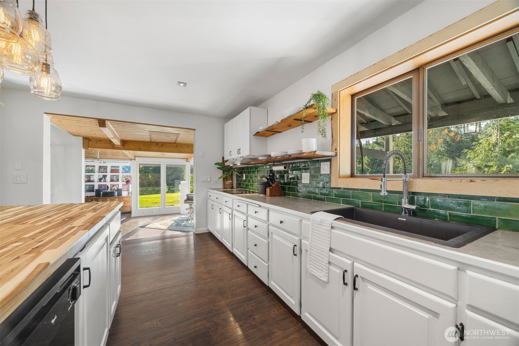 688 Old Samish Road Bellingham, WA 98229 - Photo 8 of 40 Gallery Image 8