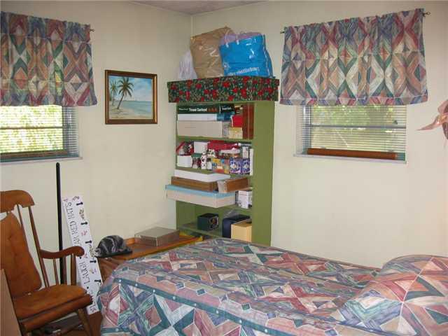4622 Tincher Road Indianapolis, IN 46221 - Photo 11 of 13 Gallery Image 11
