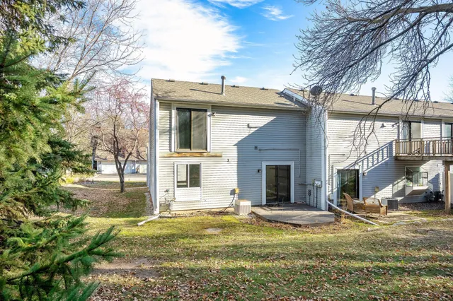 $259,000 | 4241 Sylvia Lane North, Shoreview, MN 55126