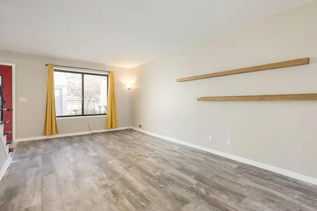 $259,000 | 4241 Sylvia Lane North, Shoreview, MN 55126