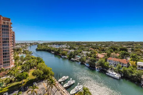 $889,000 | 90 Edgewater Drive, Unit PH25, Coral Gables, FL 33133