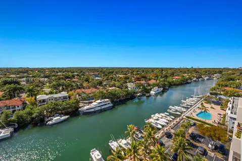 $889,000 | 90 Edgewater Drive, Unit PH25, Coral Gables, FL 33133