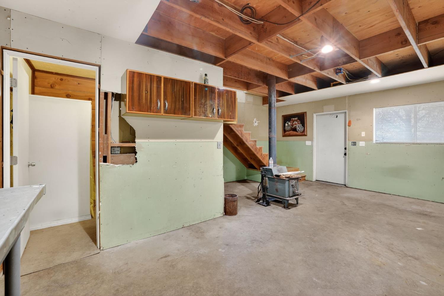 4290 Rancho Montes Drive Placerville, CA 95667 - Photo 11 of 47 a view of a room with gym equipment
