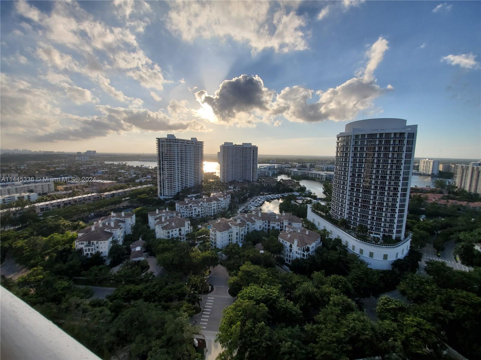 3000 Island Boulevard, Unit 2603 Aventura, FL 33160 - Photo 19 of 28 a view of a city