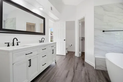 $885,000 | 124 Englefield Drive, Gaithersburg, MD 20878