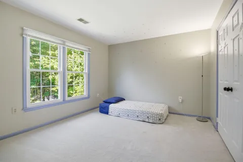 $885,000 | 124 Englefield Drive, Gaithersburg, MD 20878