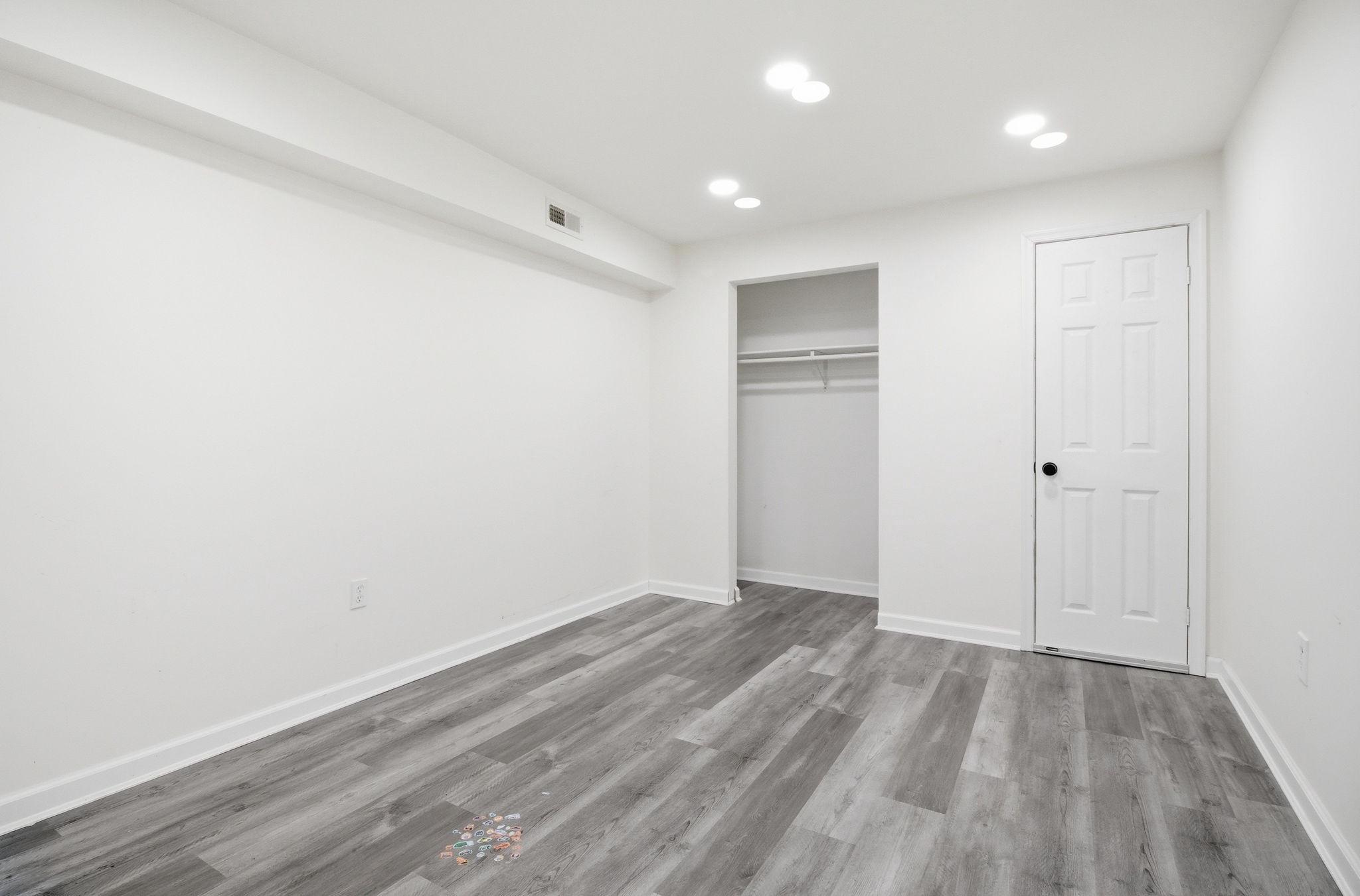 124 Englefield Drive Gaithersburg, MD 20878 - Photo 34 of 55 Bedroom #5 on lower level
