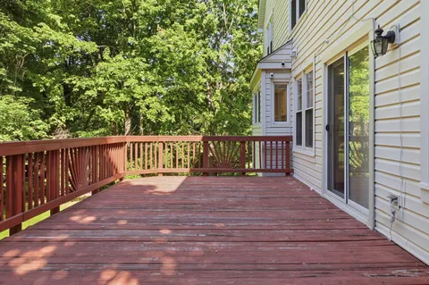 $885,000 | 124 Englefield Drive, Gaithersburg, MD 20878