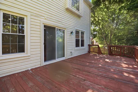 $885,000 | 124 Englefield Drive, Gaithersburg, MD 20878