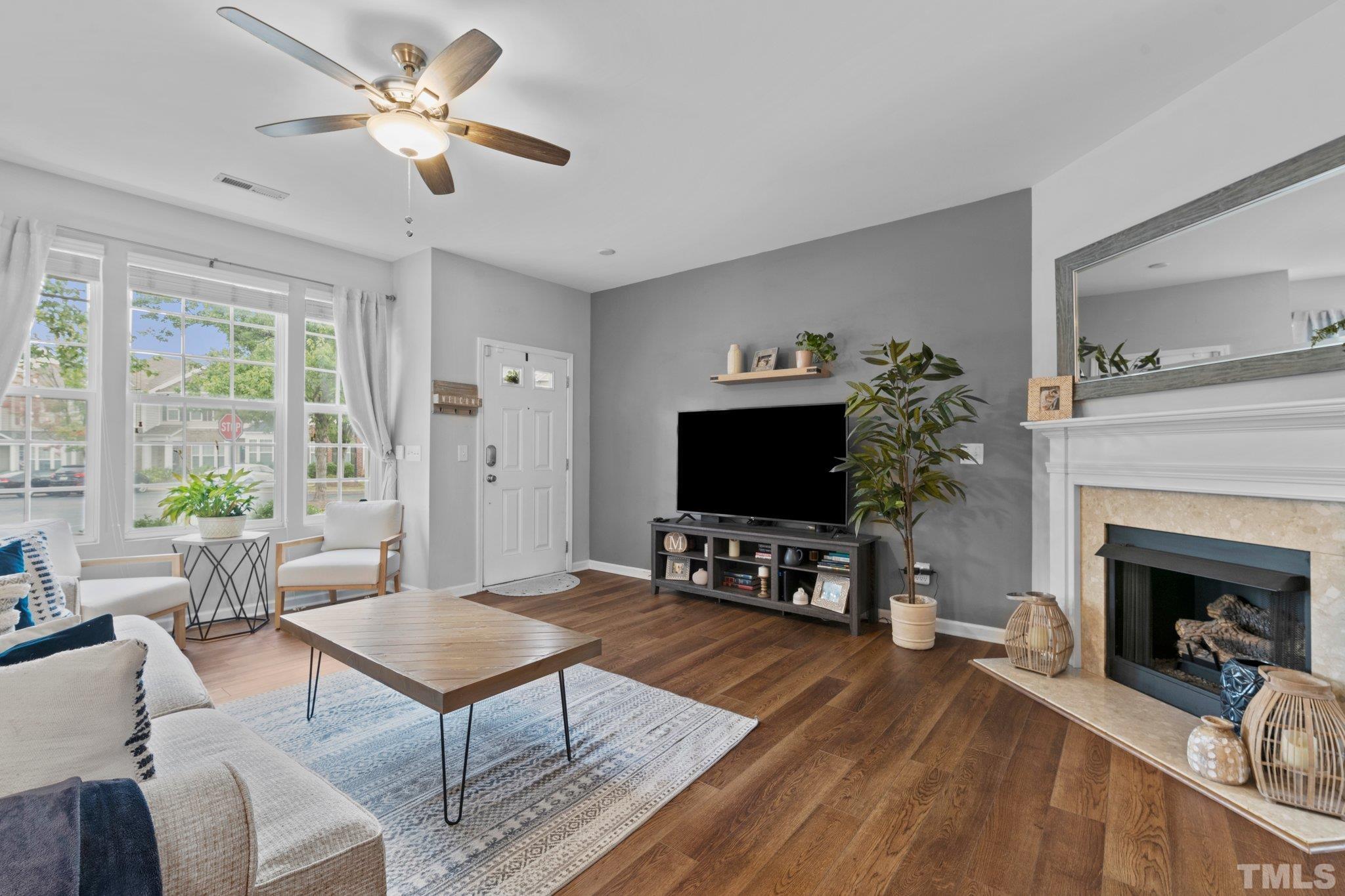 816 Bryant Street Raleigh, NC 27603 - Photo 4 of 26 Gallery Image 4