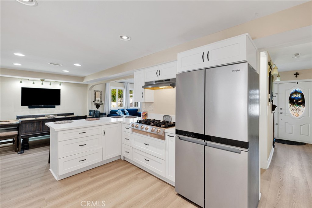 246 East Mission Road Corona, CA 92879 - Photo 19 of 49 Gallery Image 19