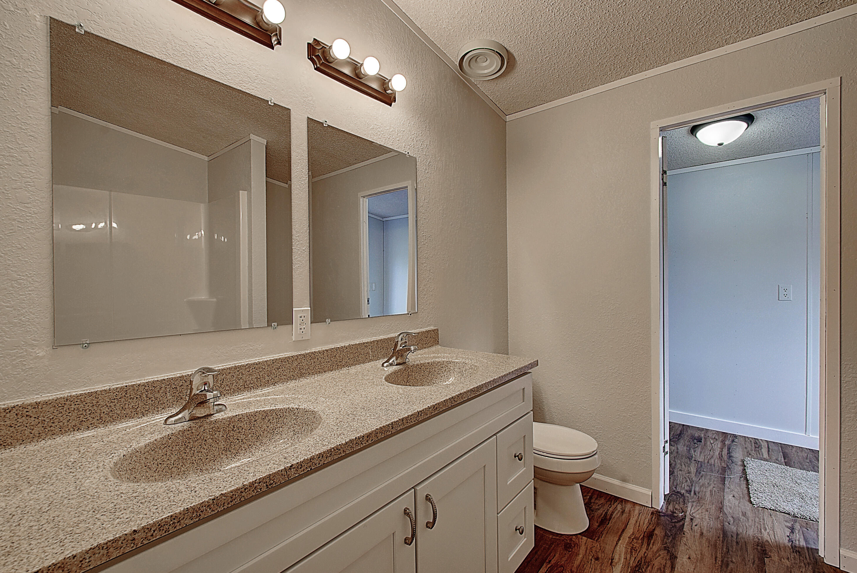 2050 Dave Buck Road Johnson City, TN 37601 - Photo 14 of 28 DSC_0238And8more