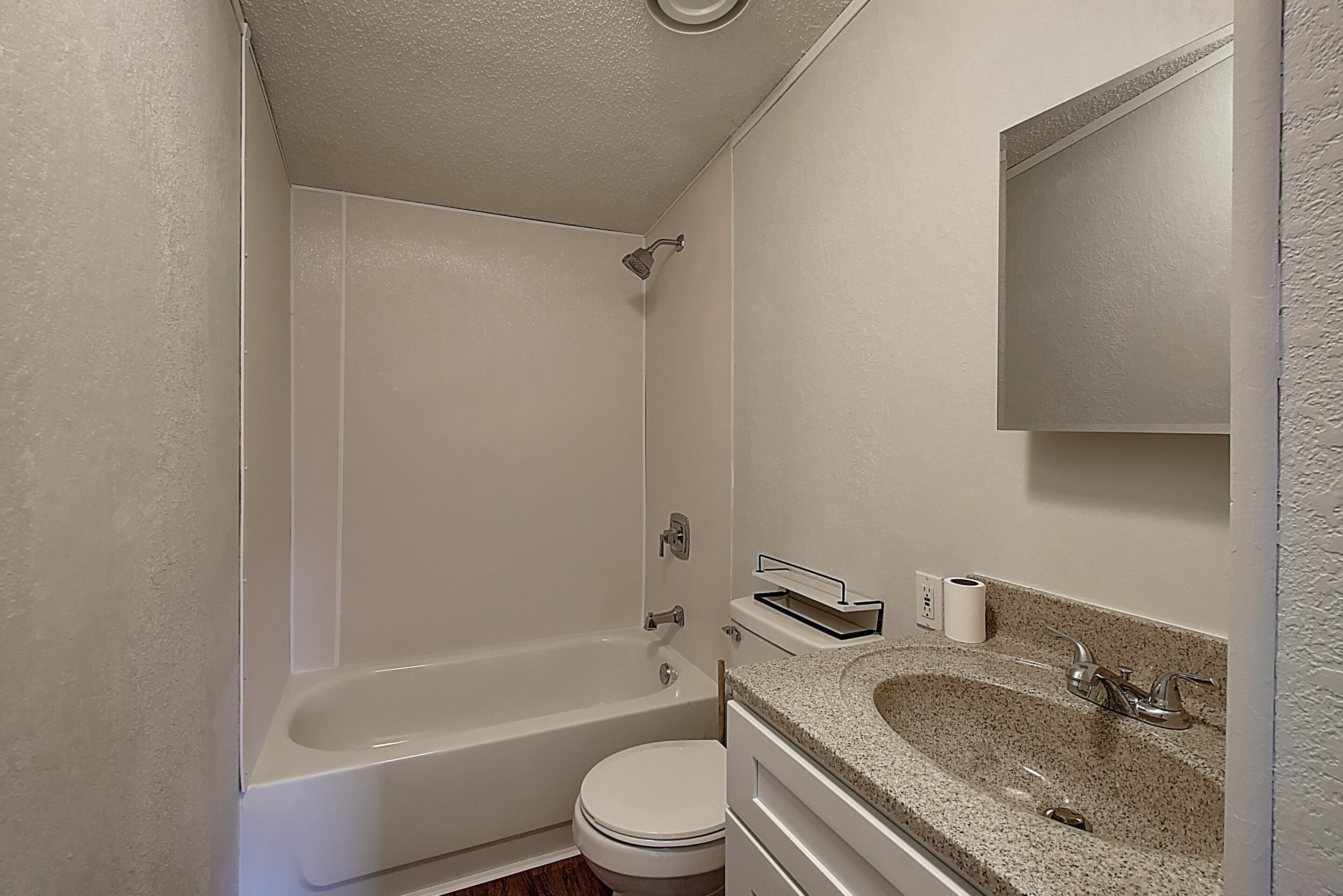 2050 Dave Buck Road Johnson City, TN 37601 - Photo 20 of 28 DSC_0337_38_39_40_41_42