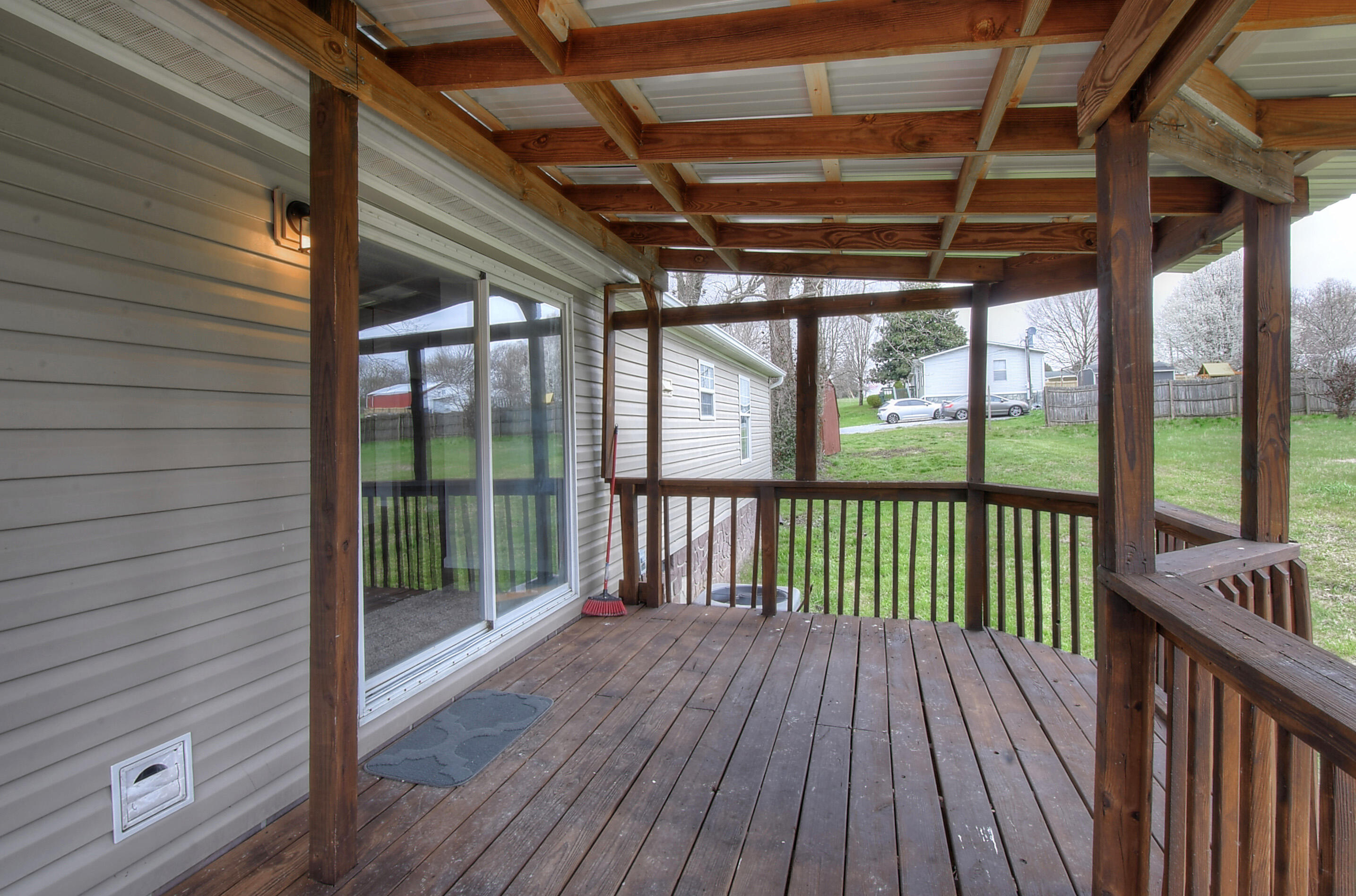 2050 Dave Buck Road Johnson City, TN 37601 - Photo 26 of 28 DSC_0412_3_4_5_6_7