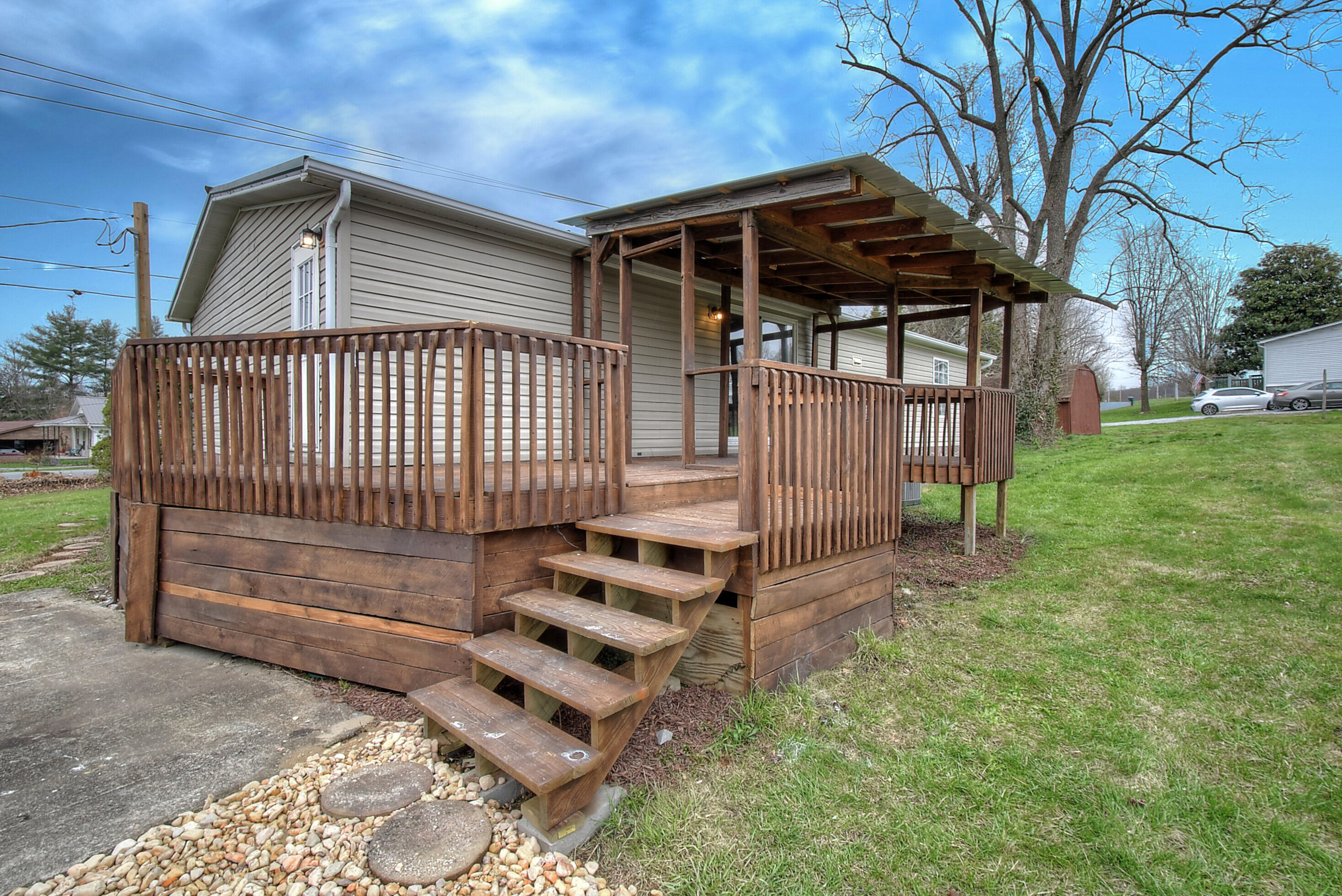 2050 Dave Buck Road Johnson City, TN 37601 - Photo 27 of 28 DSC_0424_5_6_7_8_9 (1)