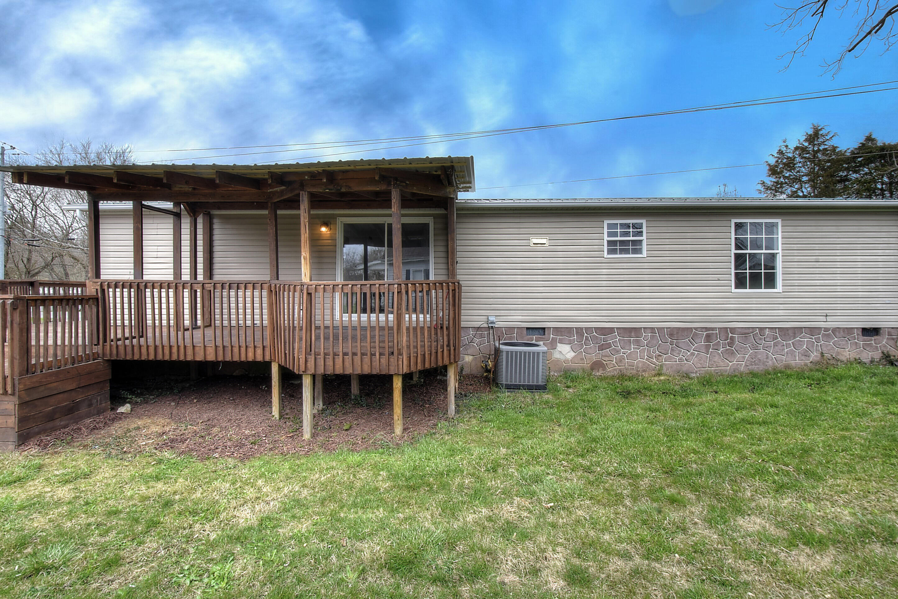 2050 Dave Buck Road Johnson City, TN 37601 - Photo 28 of 28 DSC_0436_37_38_39_40_41 (1)