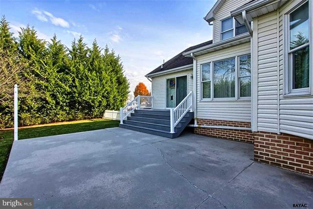 1281 Beck Mill Road Hanover, PA 17331 - Photo 3 of 36