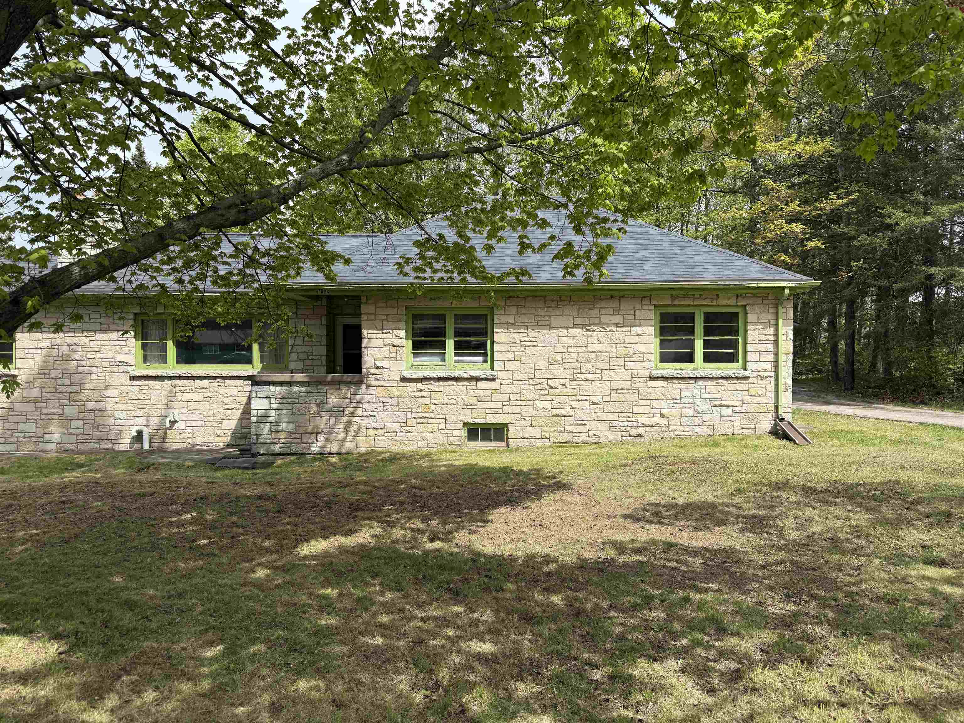 7892 Old 101 Road Armstrong Creek, WI 54103 - Photo 2 of 53