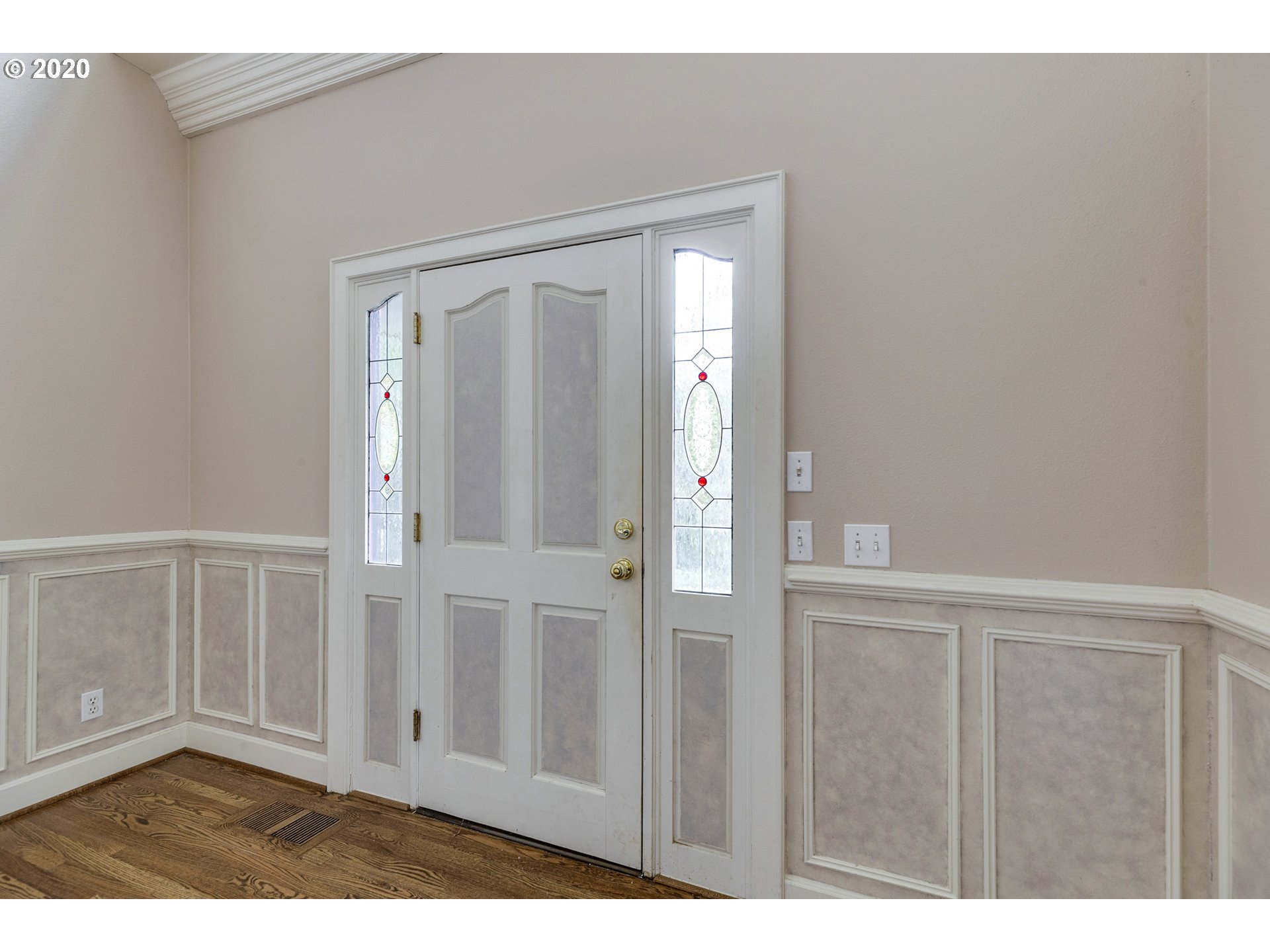 15520 South Maplelane Road Oregon City, OR 97045 - Photo 3 of 31 Gallery Image 3