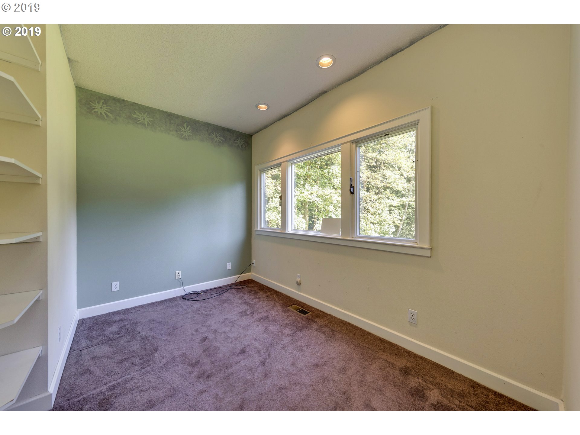 15520 South Maplelane Road Oregon City, OR 97045 - Photo 5 of 31 Den/Office