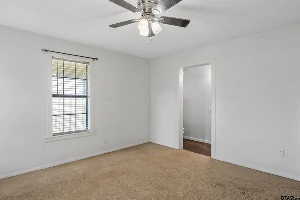 $180,000 | 16680 State Highway 64, Tyler, TX 75707