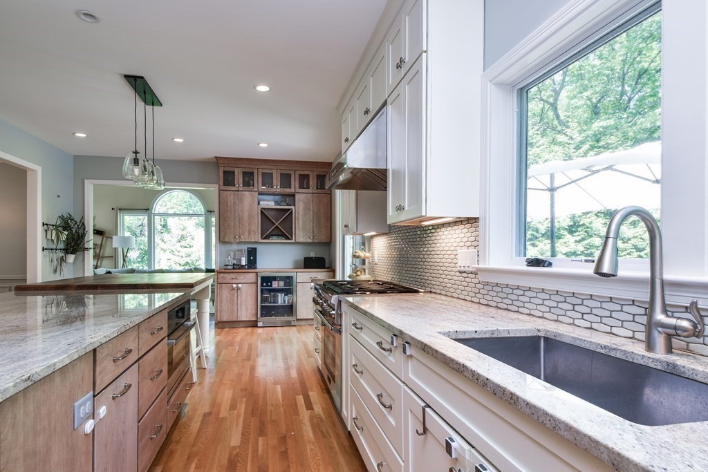 5 Gibbon Road Hopkinton, MA 01748 - Photo 9 of 34 Gallery Image 9