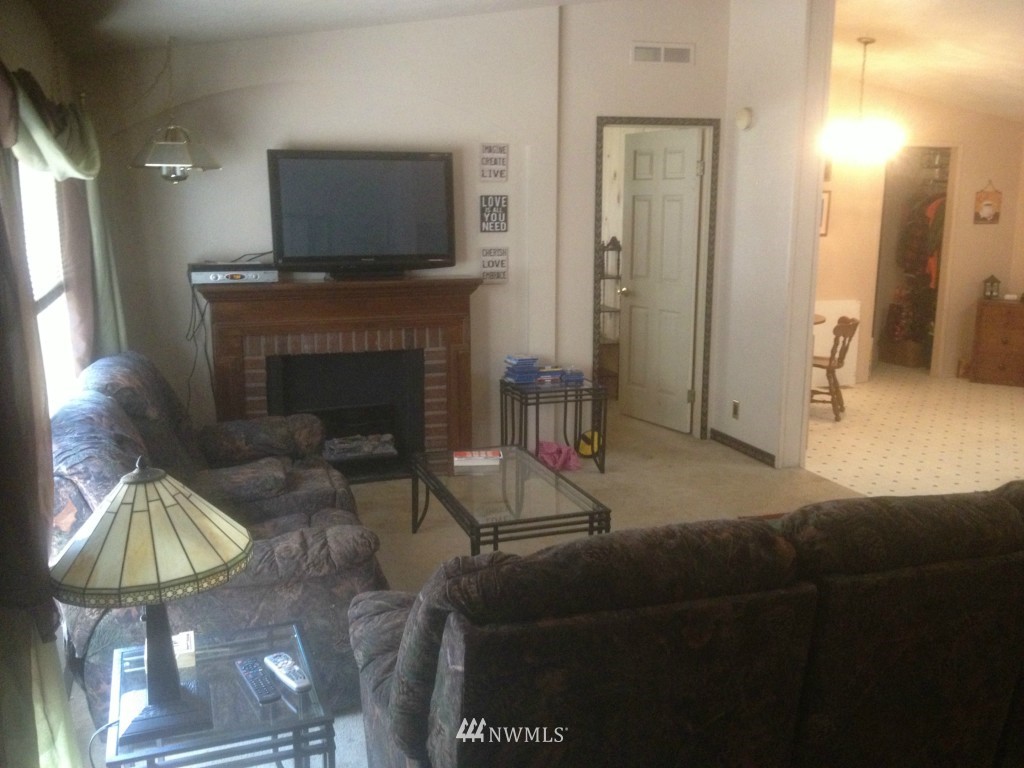 102 Cook Ferry Road Castle Rock, WA 98611 - Photo 7 of 25 Gallery Image 7