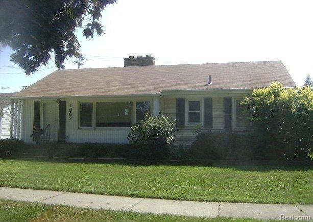 1967 Hampton Road Grosse Pointe, MI 48236 - Photo 1 of 1 DSC00203