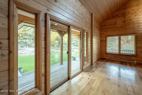$995,000 | 507 West Elkhorn Drive, Star Valley Ranch, WY 83127