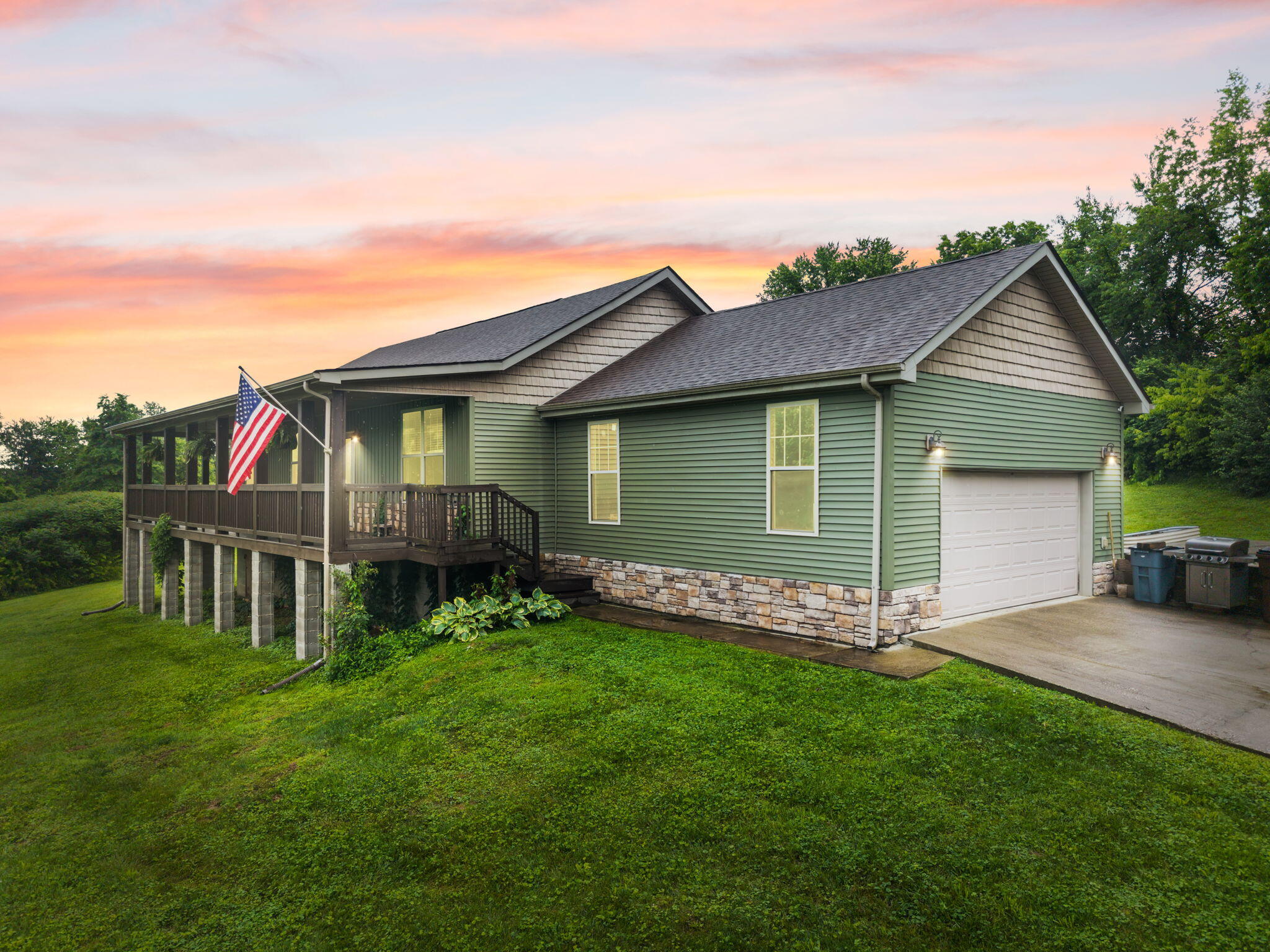 233 Schollsville Road Winchester, KY 40391 - Photo 1 of 67 1-web-or-mls-DJI_20260526110434_0045_D