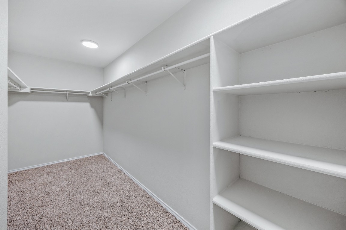 7541 Redrick Drive Austin, TX 78747 - Photo 30 of 40 a view of an empty walk in closet