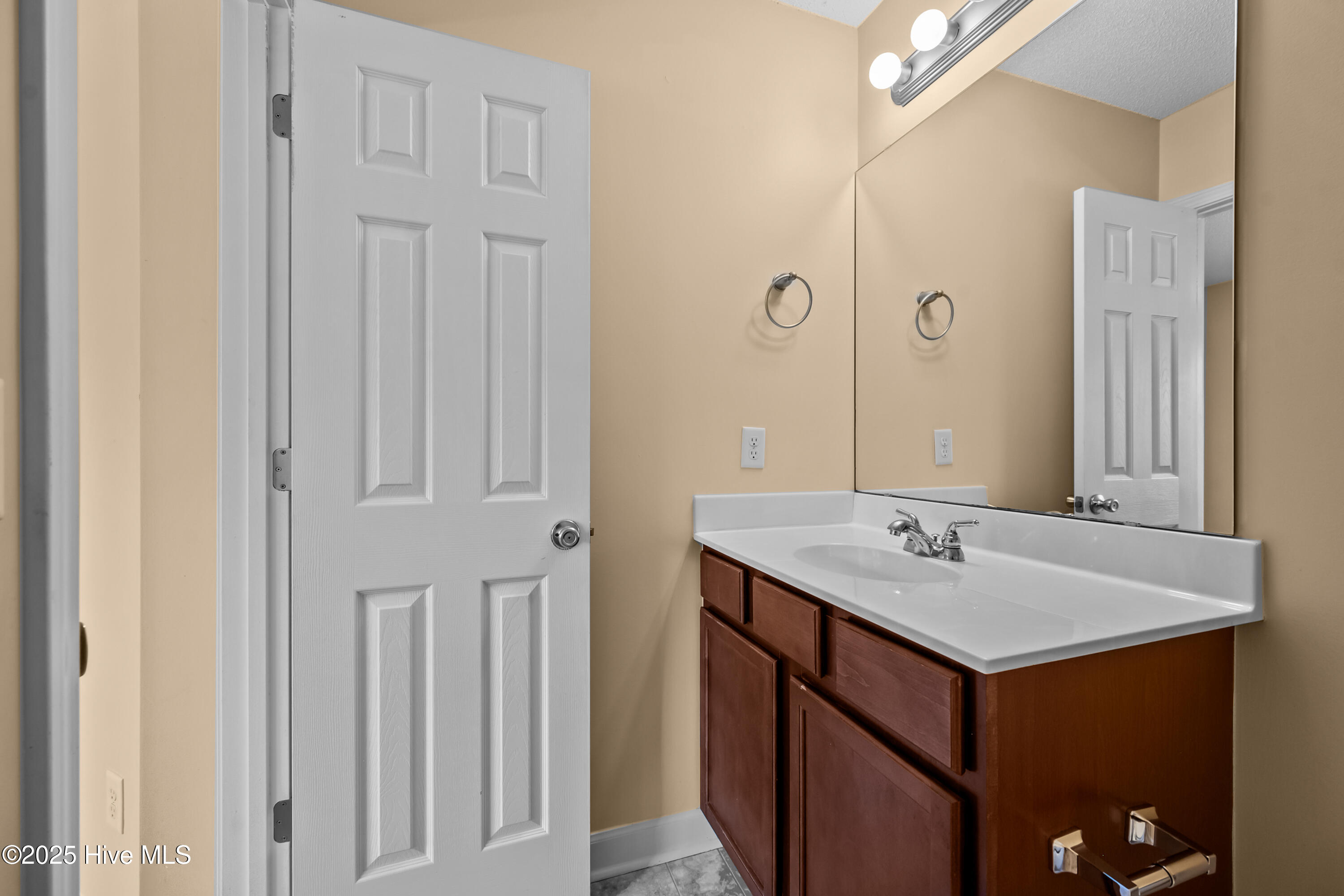 308 Burley Drive, Unit 11 Hubert, NC 28539 - Photo 14 of 23 29-print-_RAD5048