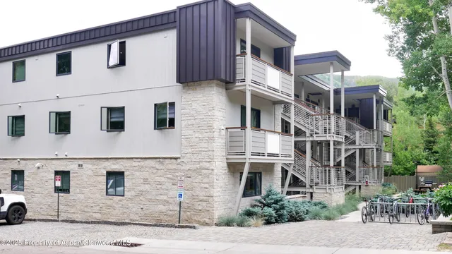 $6,000 | 100 East Dean Street, Unit 2C, Aspen, CO 81611