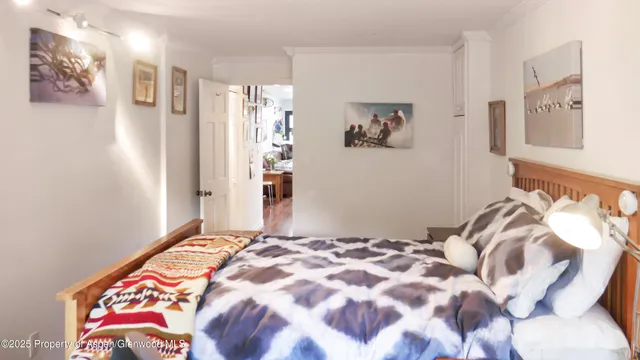 $6,000 | 100 East Dean Street, Unit 2C, Aspen, CO 81611