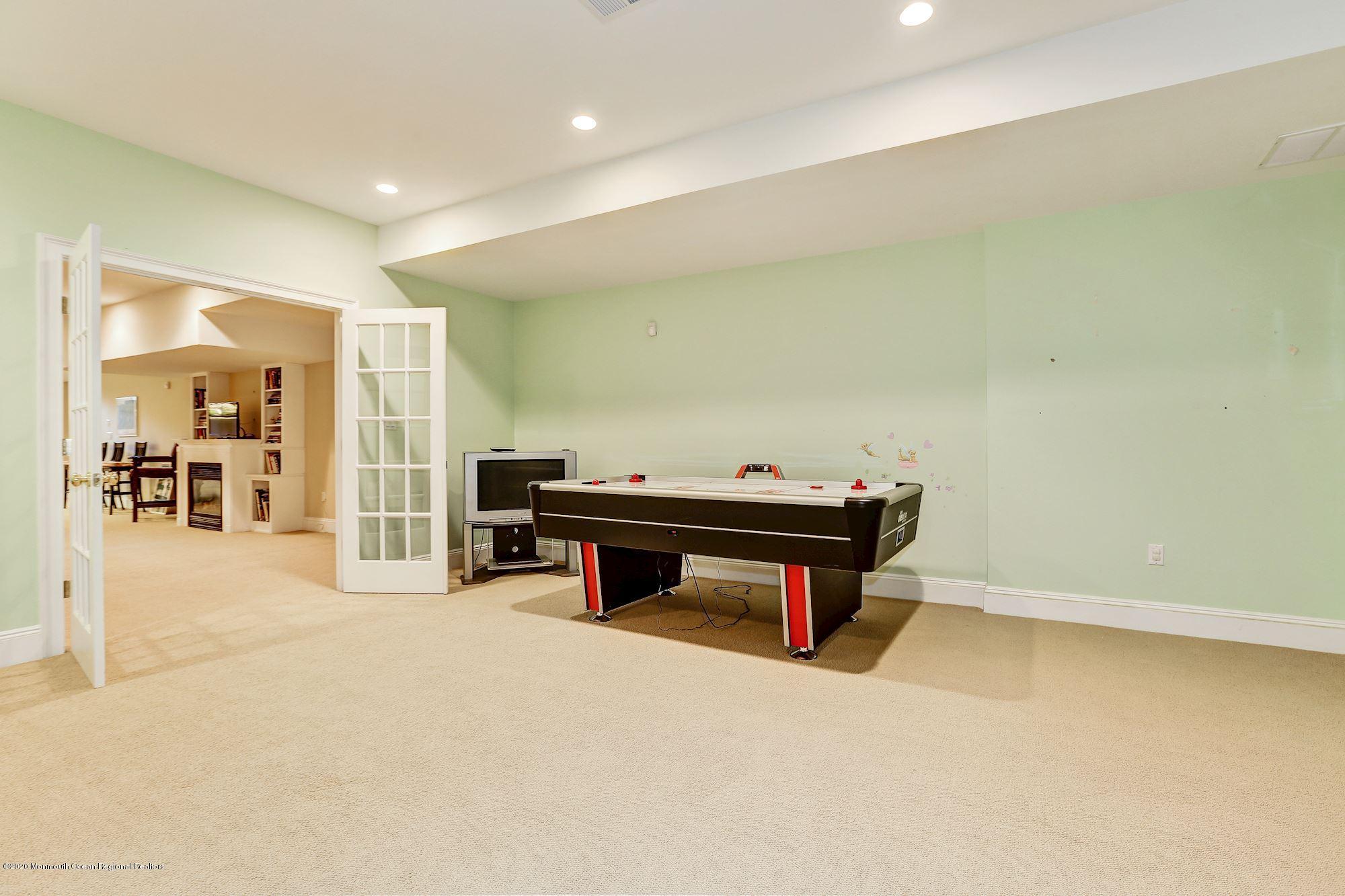 2021 Baileys Corner Road Wall, NJ 07719 - Photo 32 of 39 077_2021_Baileys_Corner_Rd_270935_460007