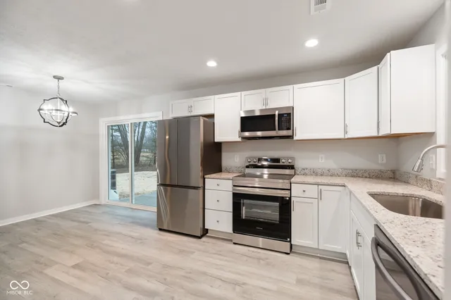 $325,000 | 10159 Hodge Road, Clayton, IN 46118