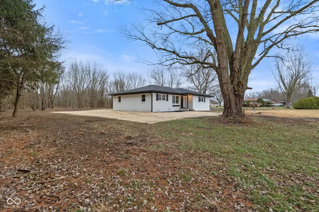 $325,000 | 10159 Hodge Road, Clayton, IN 46118